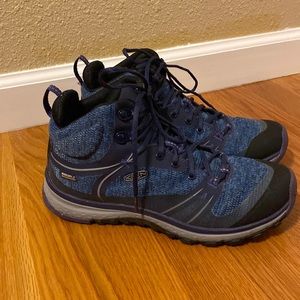 Keen Dry Waterproof Hiking Boots